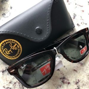 Ray Ban wayfarer sunglasses